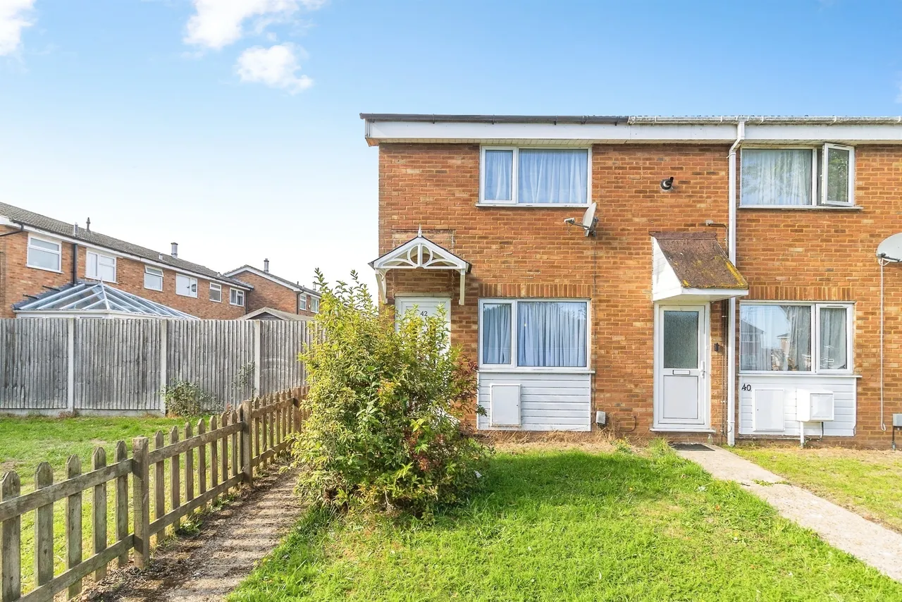 2 bed house for sale, Fareham Way, Houghton Regis, LU5