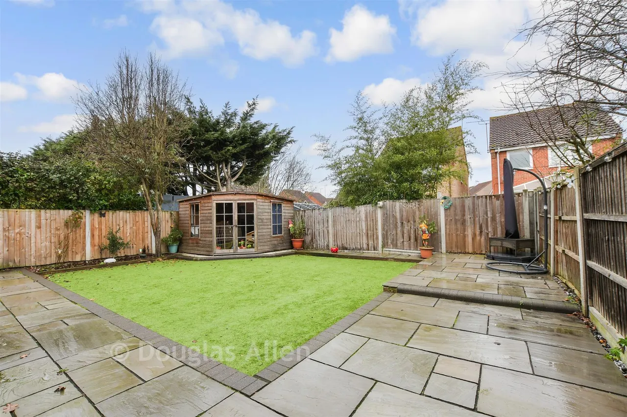 Hornbeam Way, Laindon, SS15, photo 2