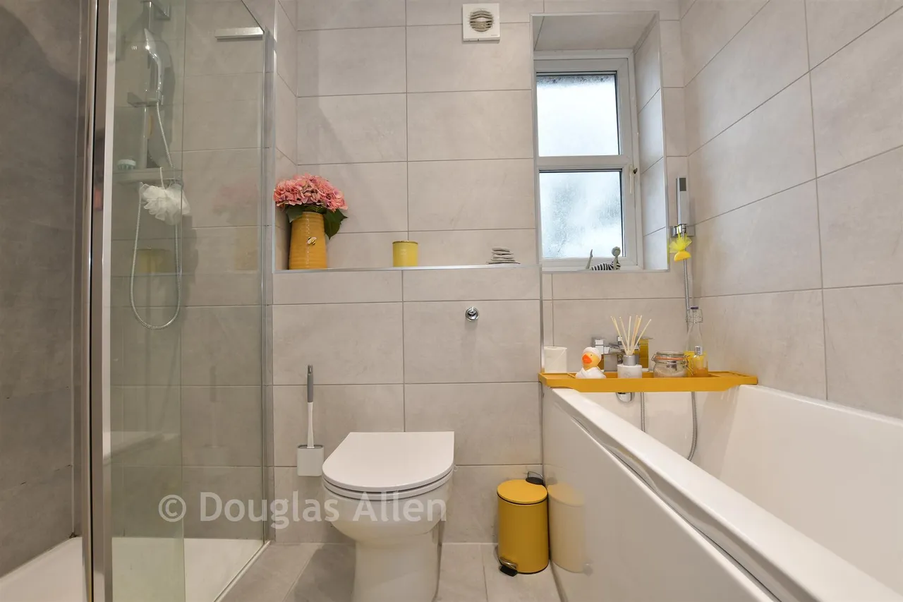 Hornbeam Way, Laindon, SS15, photo 19