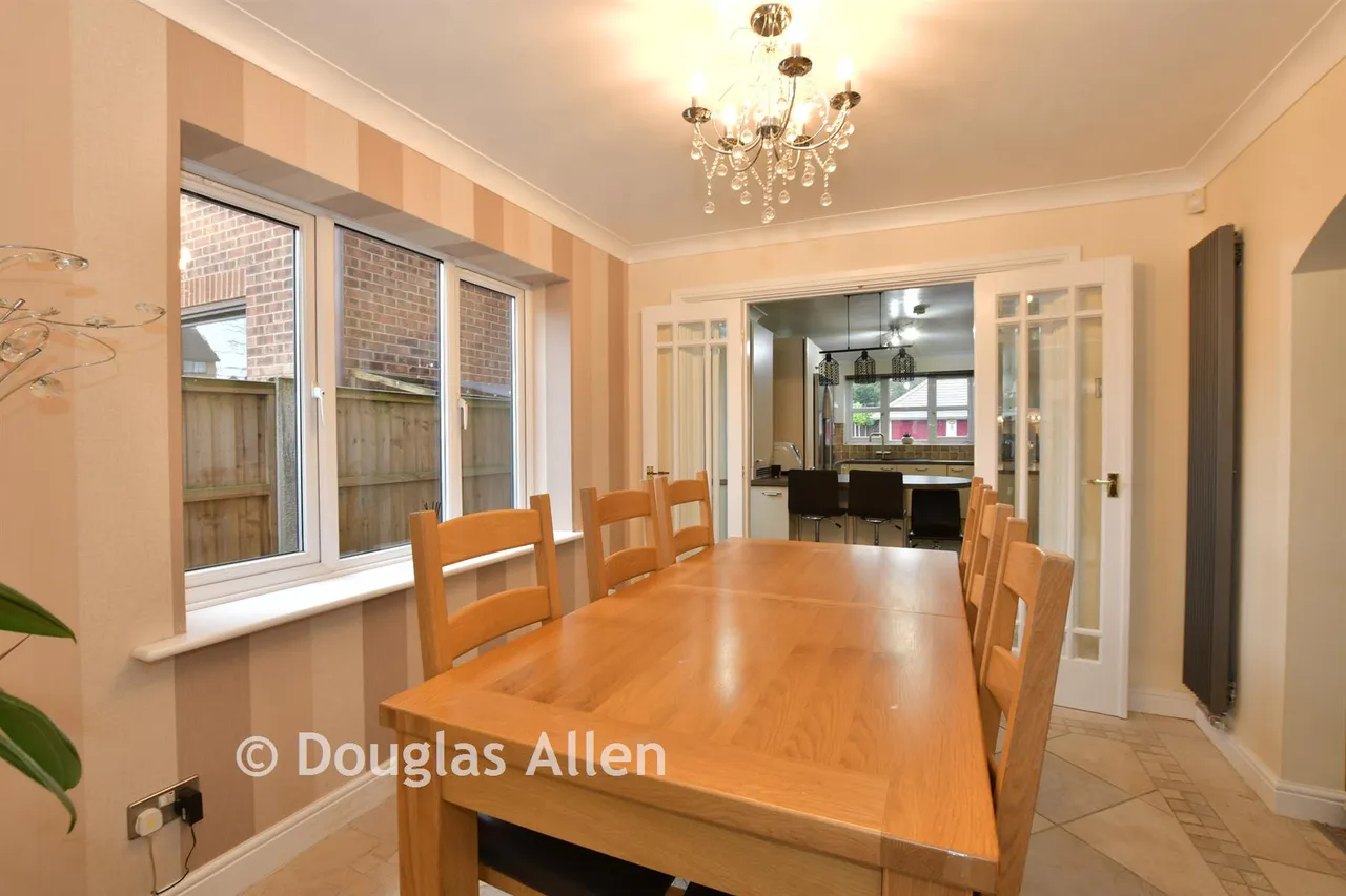 Hornbeam Way, Laindon, SS15, photo 7