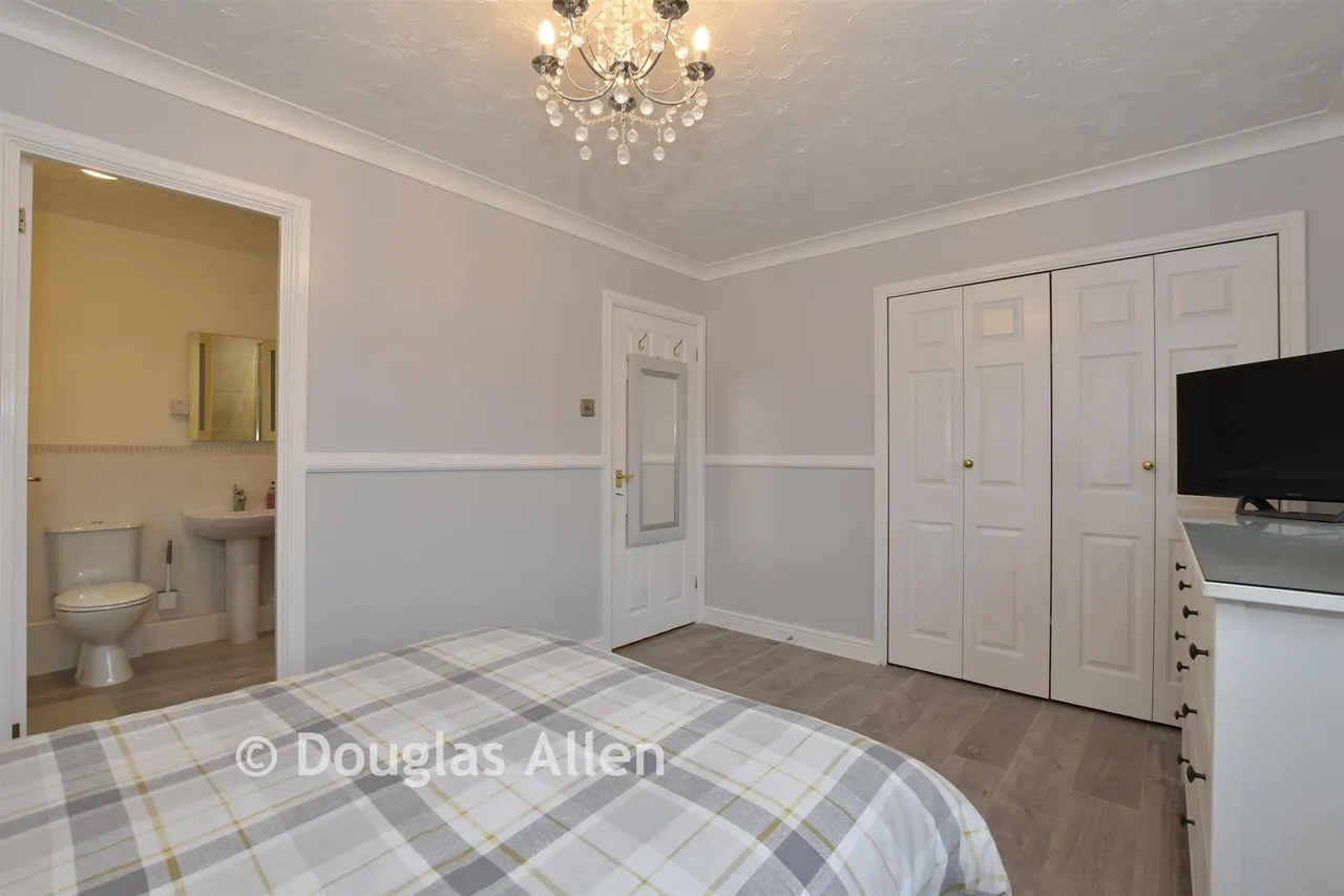 Hornbeam Way, Laindon, SS15, photo 15