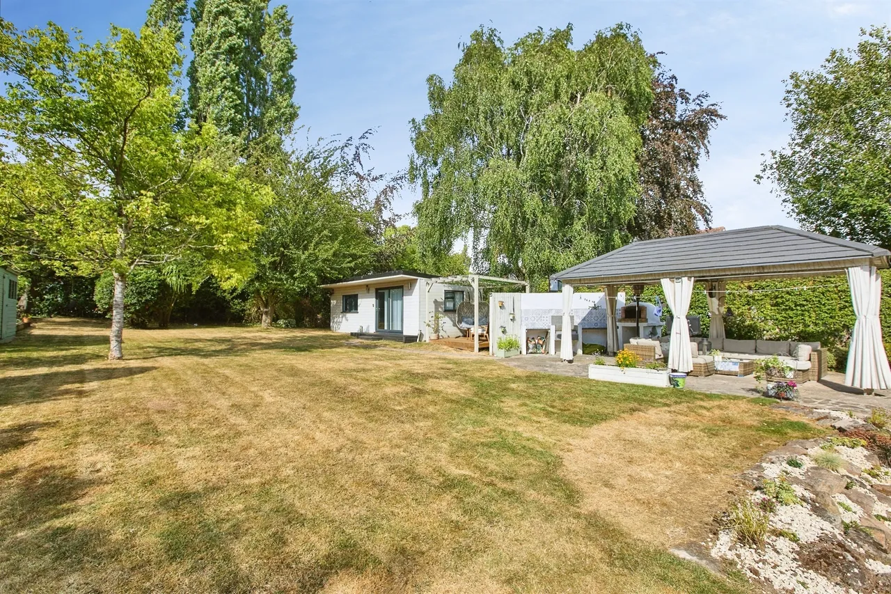 Ferrers Way, Darley Abbey, DE22, photo 16