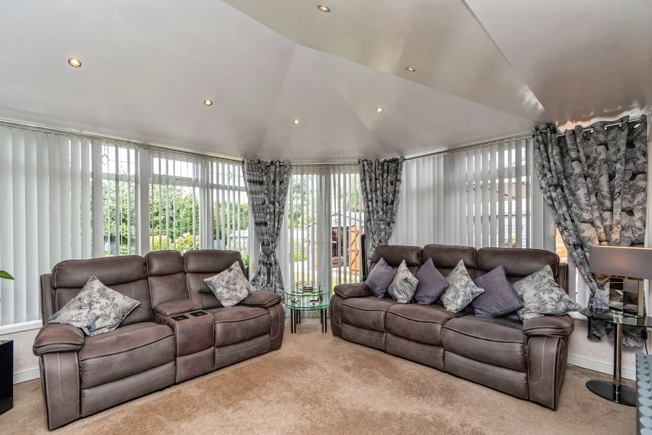 Longford Road, Cannock, Staffordshire, WS11, photo 11
