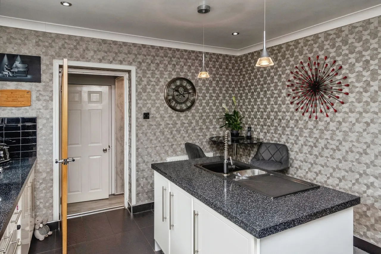 Longford Road, Cannock, Staffordshire, WS11, photo 7