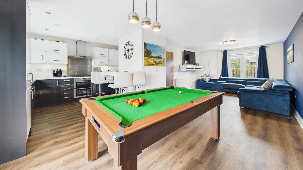 Beluga Close, Peterborough, PE2, photo 8