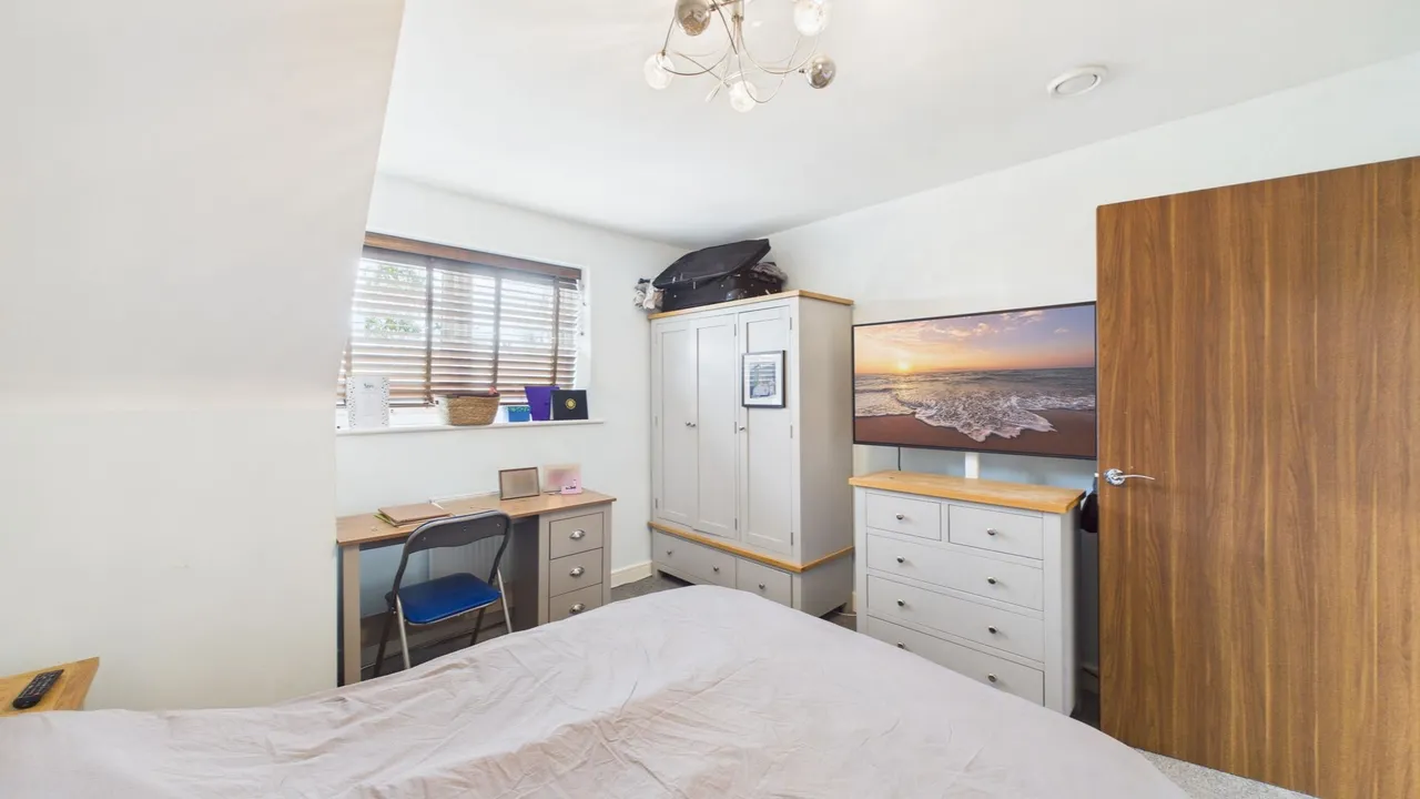 Beluga Close, Peterborough, PE2, photo 43