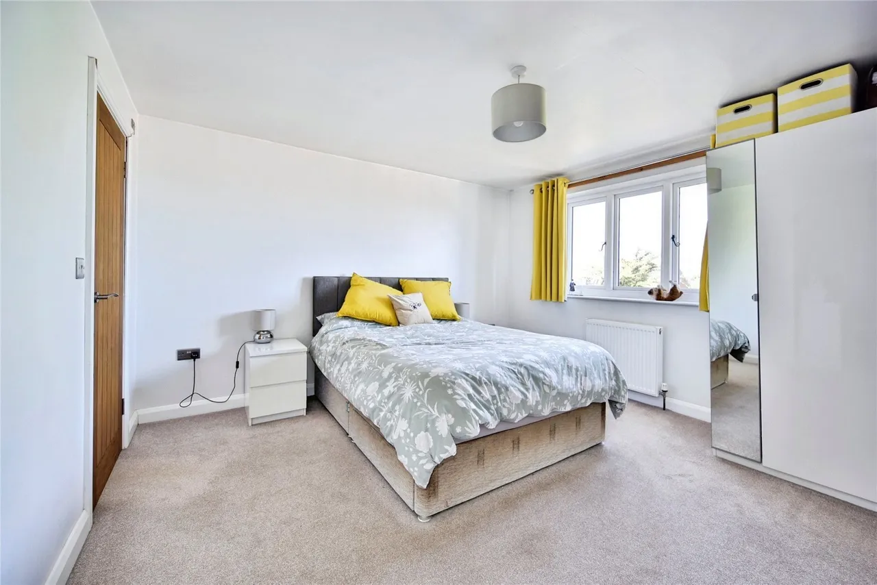 Waverley Avenue, Minster on Sea, ME12, photo 13