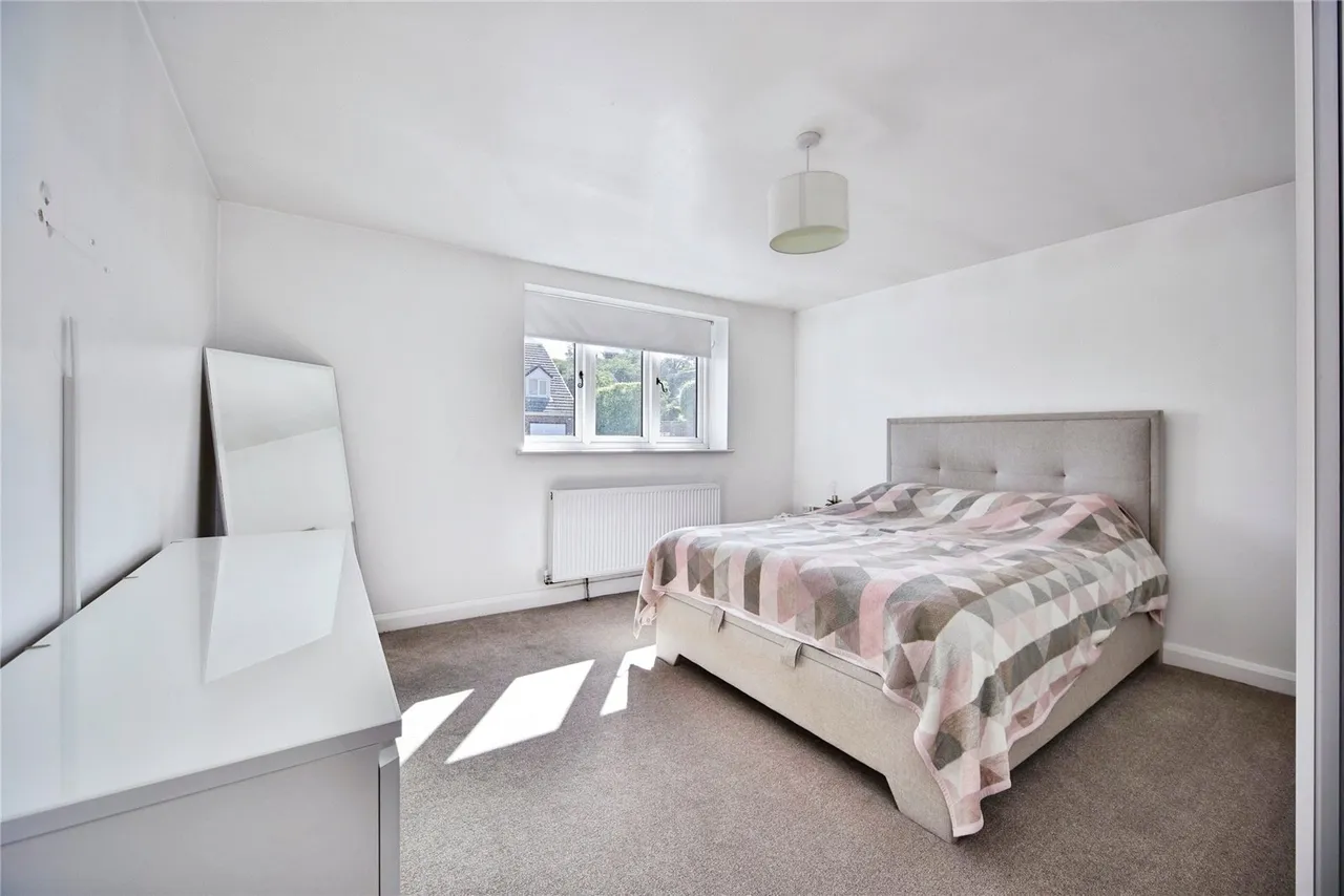 Waverley Avenue, Minster on Sea, ME12, photo 14