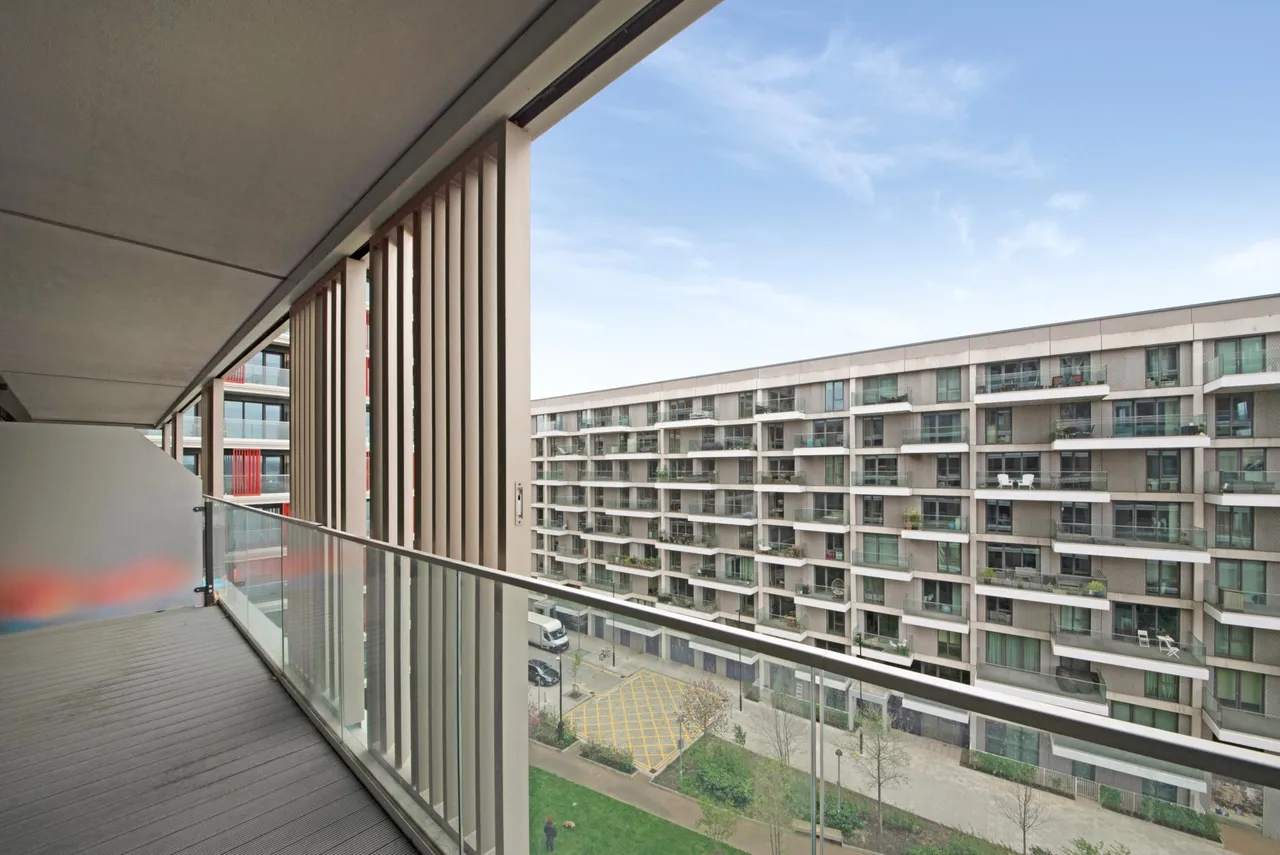 Marco Polo Tower, Royal Wharf, E16, photo 11
