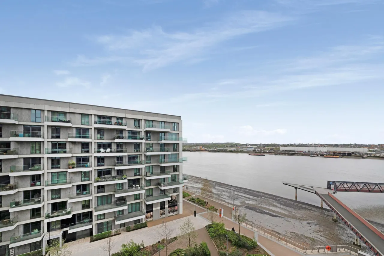 Marco Polo Tower, Royal Wharf, E16, photo 12