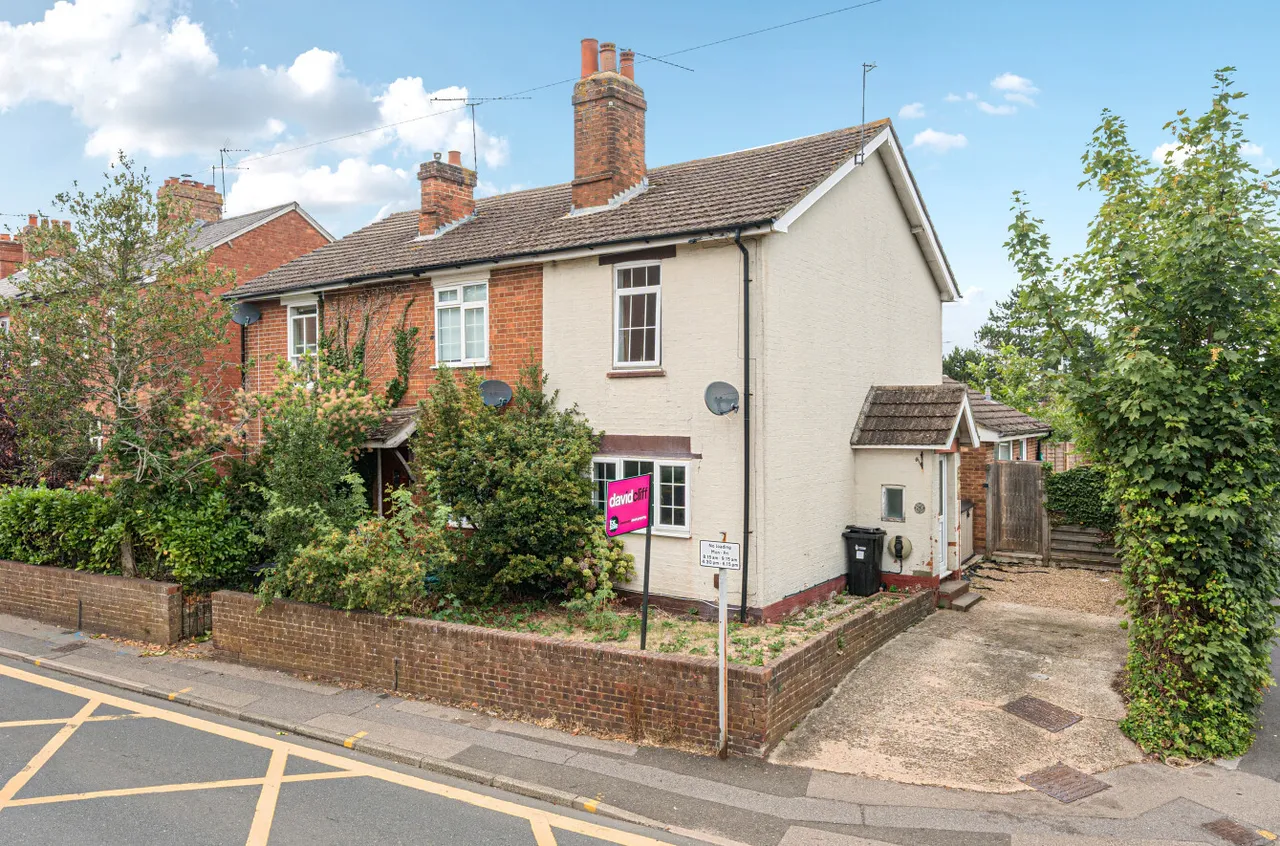 2 bed house for sale — Easthampstead Road, Wokingham, Berkshire, RG40 2EG
