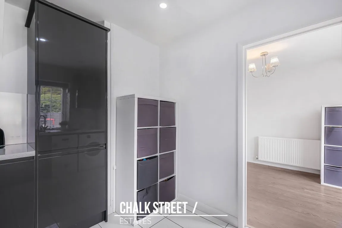 Stapleton Crescent, Rainham, RM13 7HA, photo 8