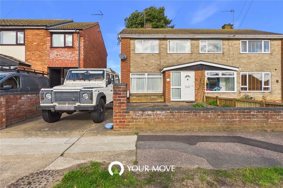 3 bed house to rent, Clifford Drive, Lowestoft, NR33