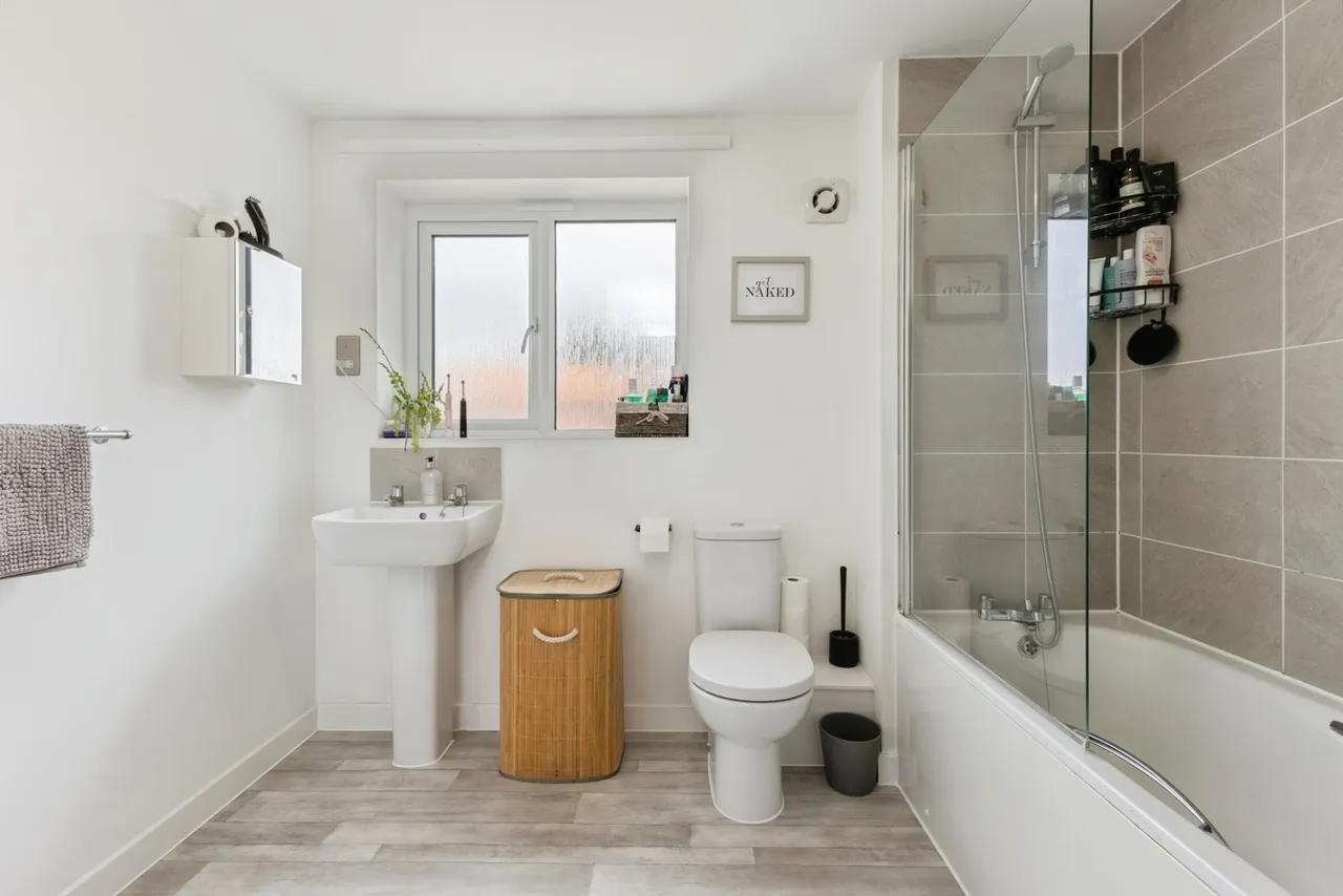 Chamberlain Rise, Wymondham, Norfolk, NR18, photo 8