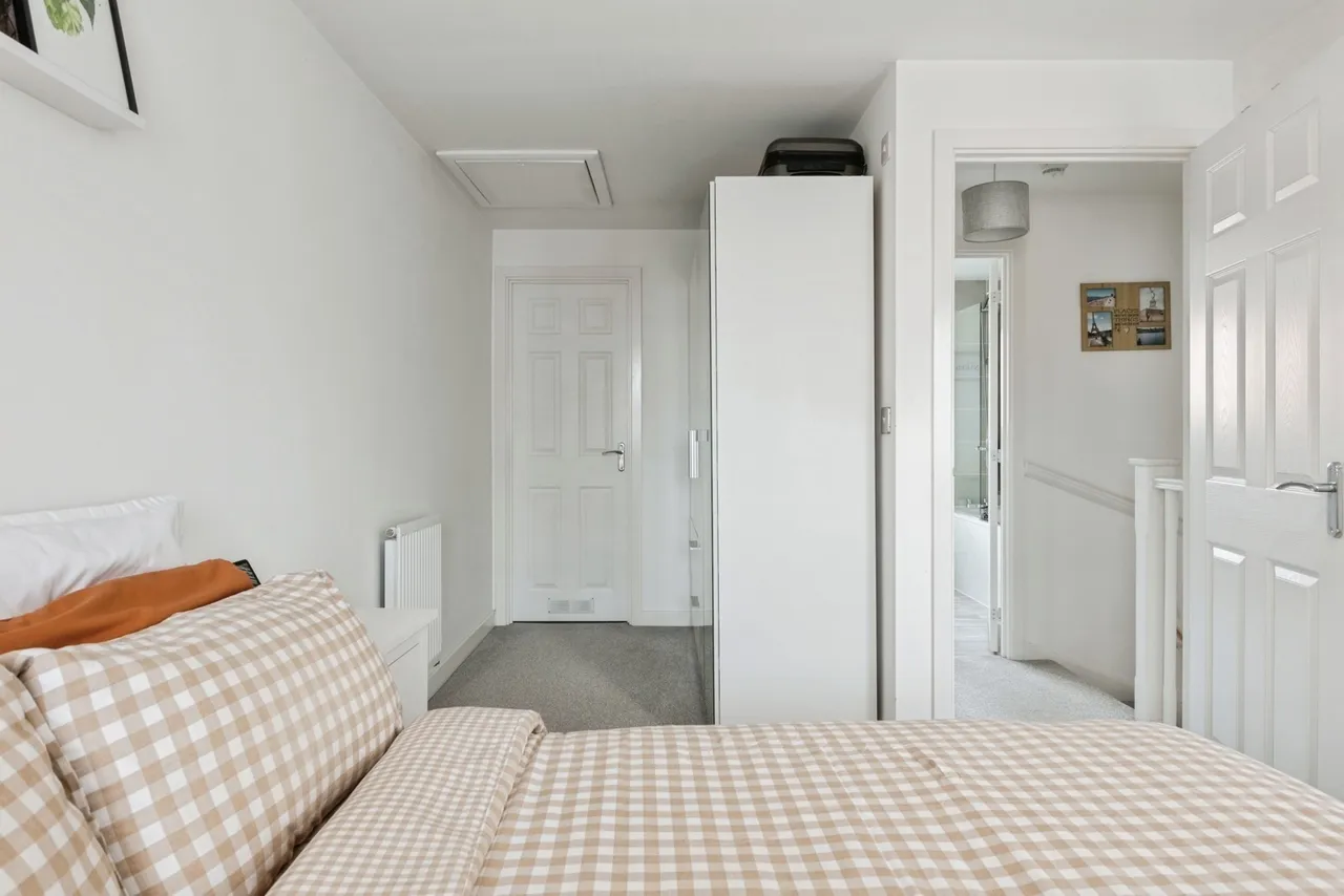 Chamberlain Rise, Wymondham, Norfolk, NR18, photo 16