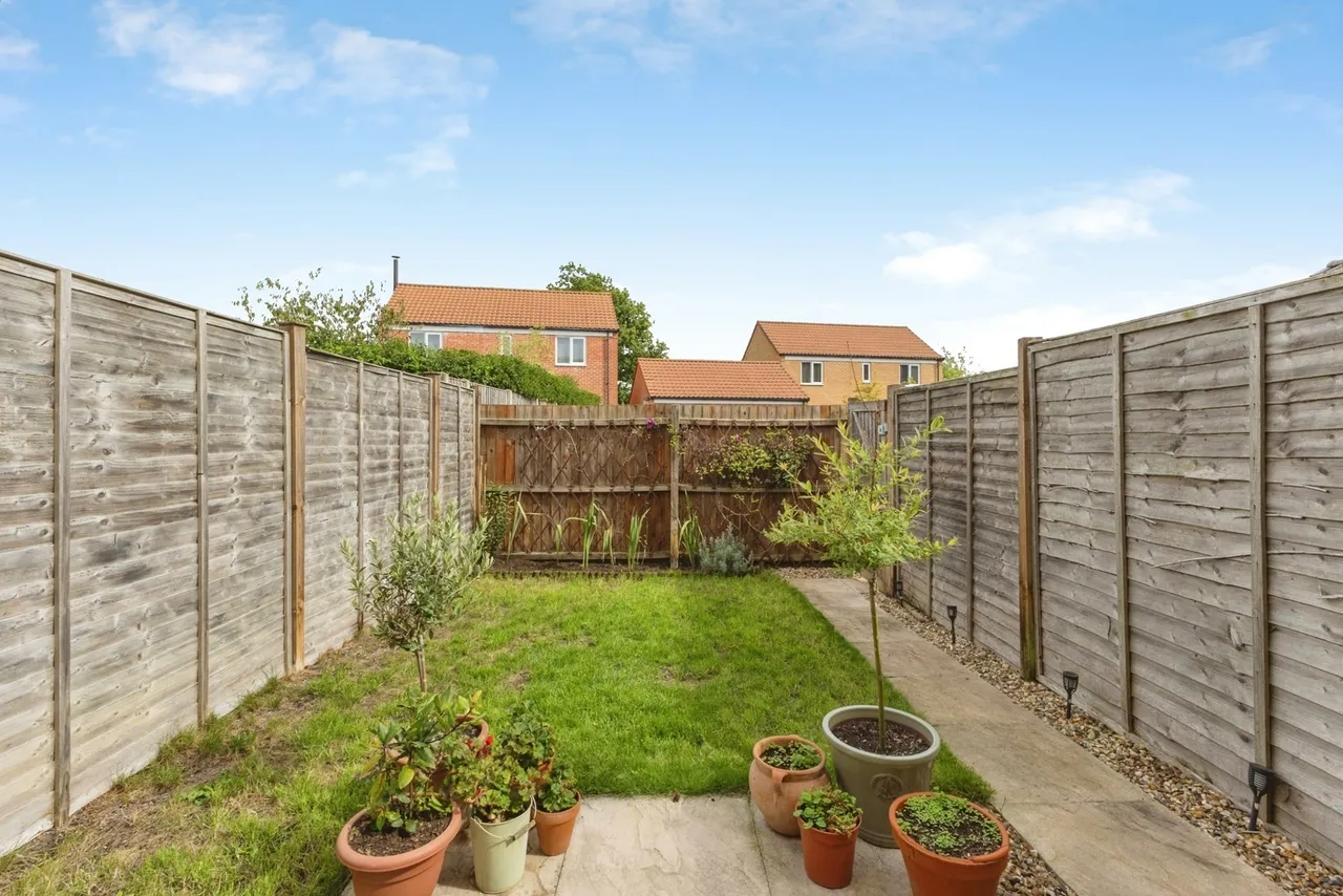 Chamberlain Rise, Wymondham, Norfolk, NR18, photo 13