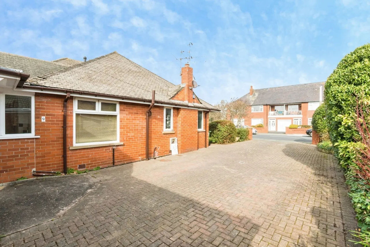 Beverley Road North, Lytham St. Annes, FY8, photo 26