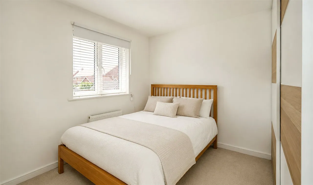 Vespasian Close, Westhampnett, PO18, photo 8