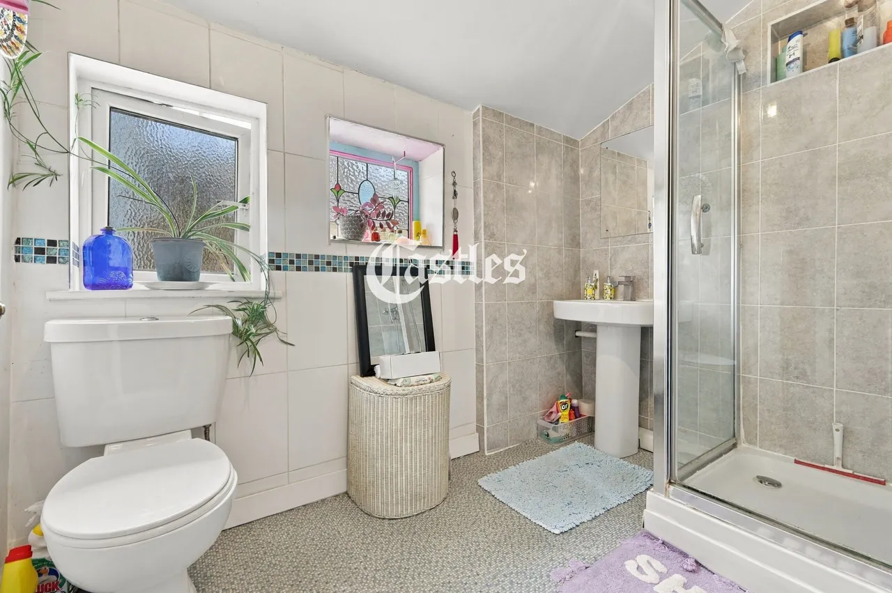 Beaconsfield Road, London, N15, photo 18