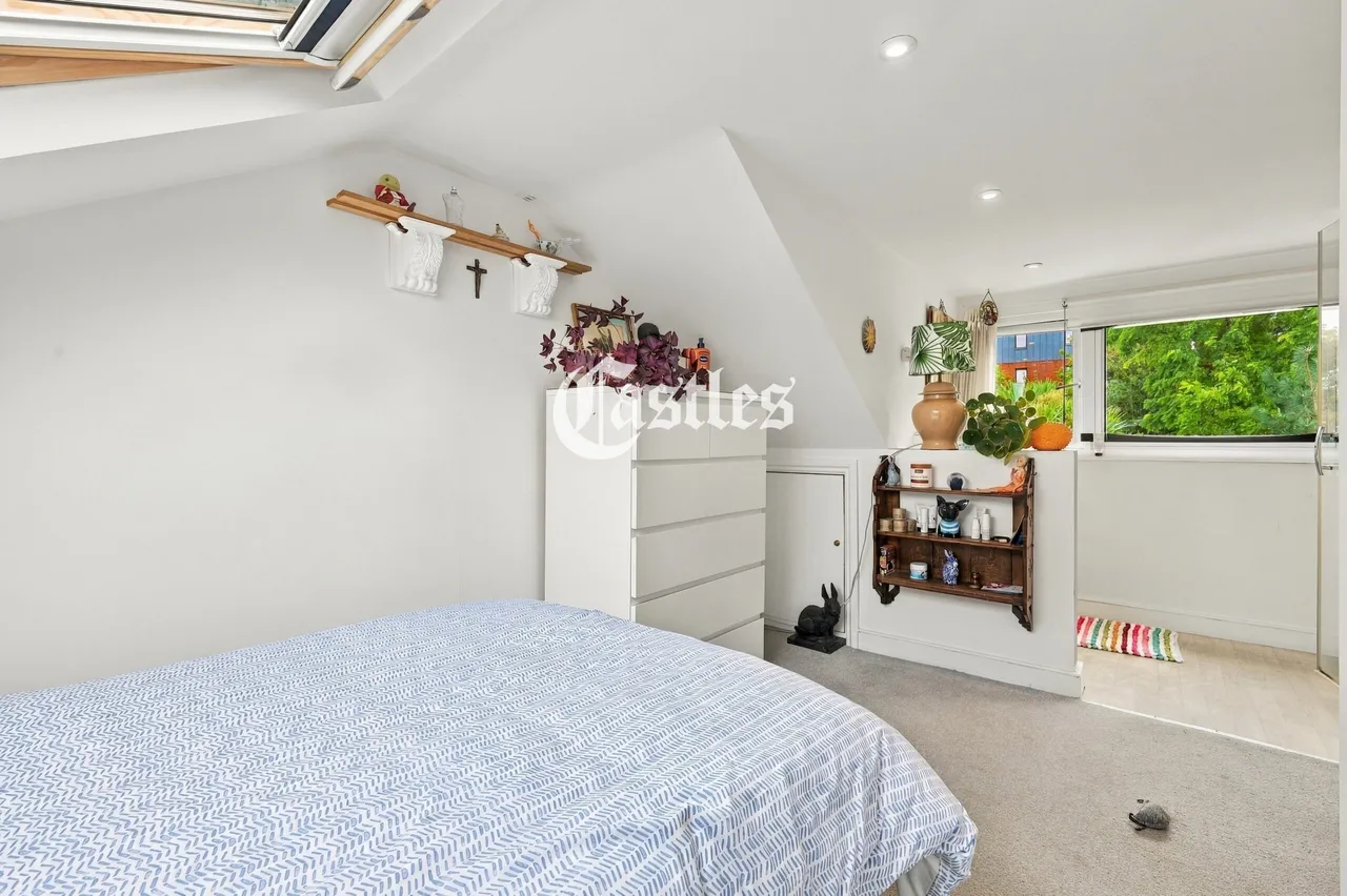 Beaconsfield Road, London, N15, photo 22