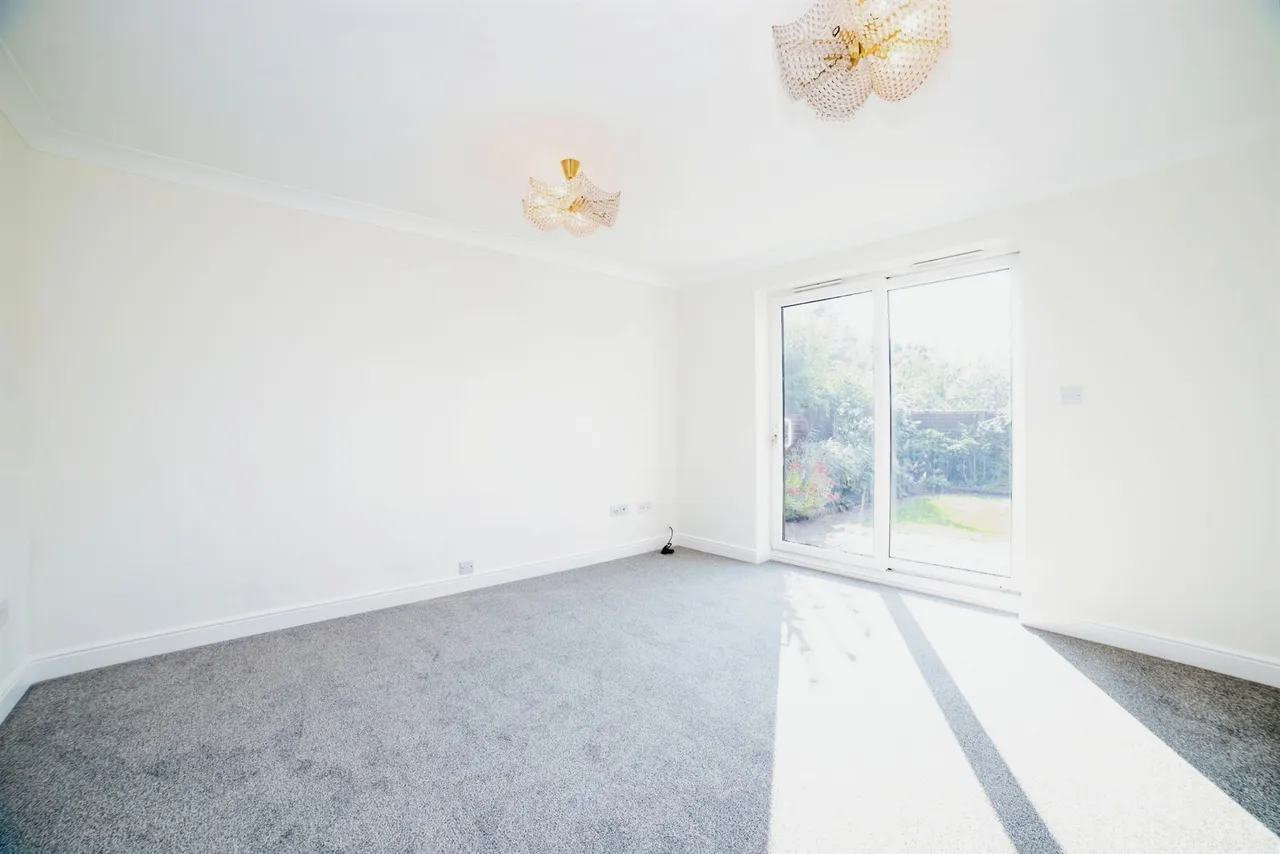 Wichal Farm Close, Ripley, DE5, photo 3