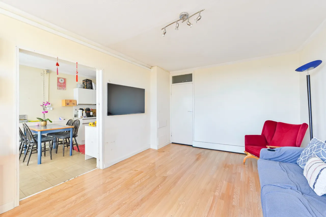 67 Holland Rise House, Clapham Road, London, photo 2