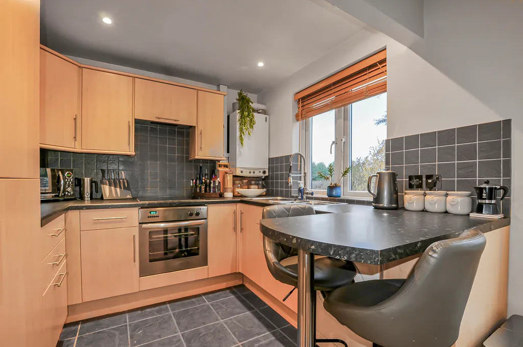 Whitehall Road, Uxbridge, UB8, photo 5