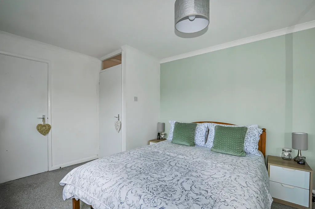 Whitehall Road, Uxbridge, UB8, photo 4