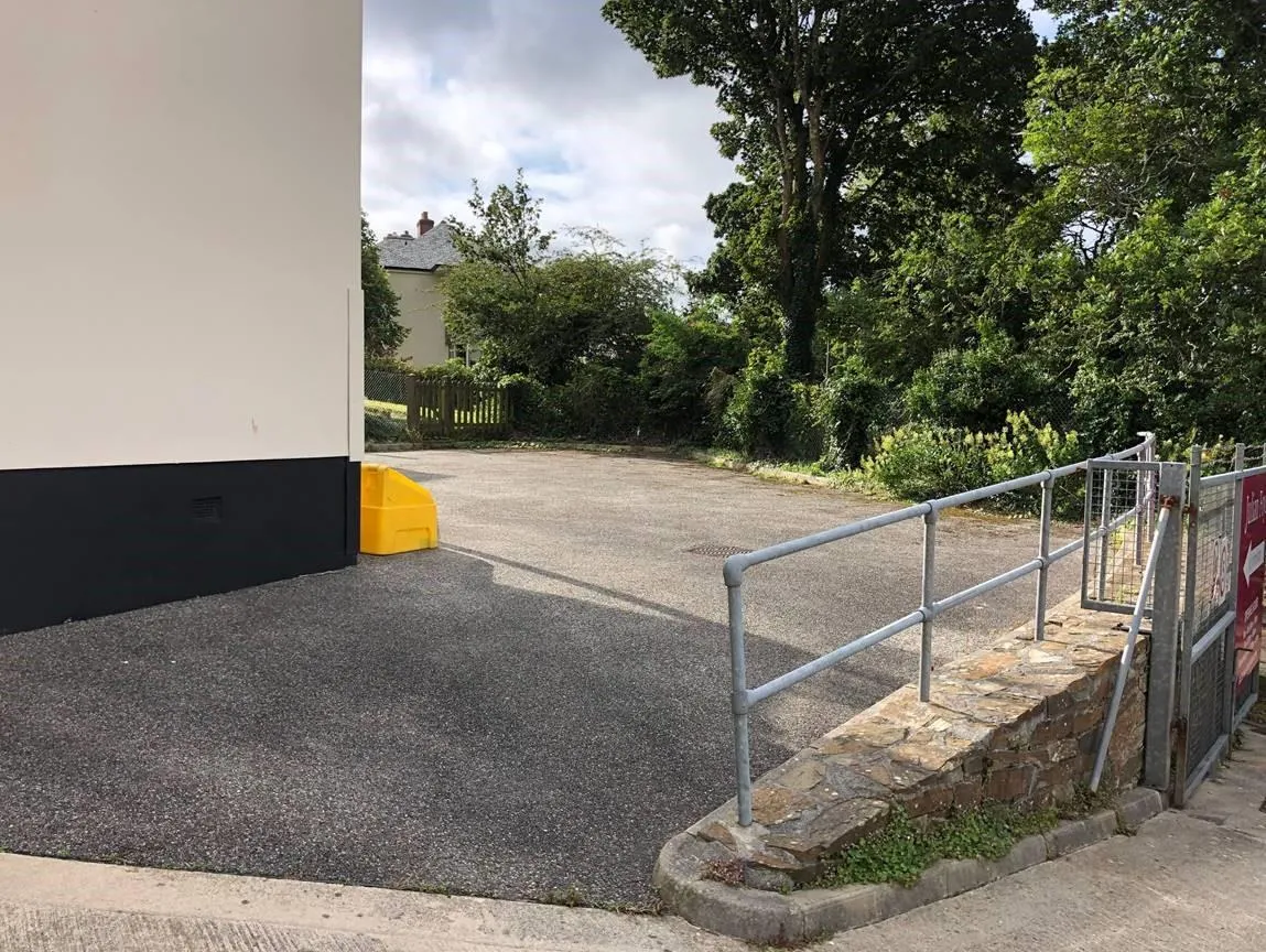 parking space to rent, Rear of Julian Foye, Union Hill