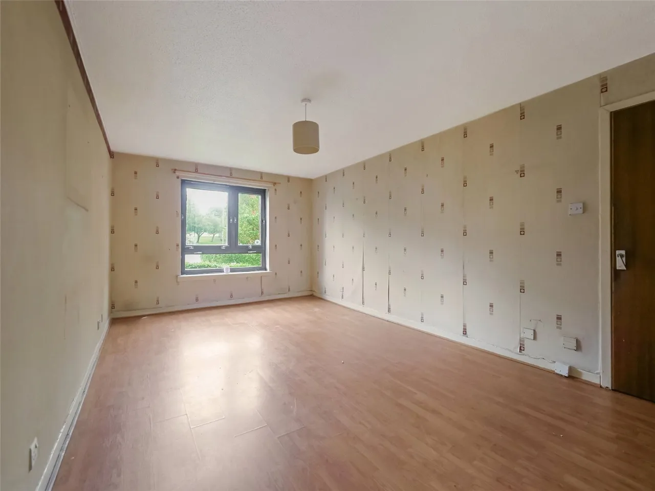 Burnhill Quadrant, Rutherglen, Glasgow, South Lanarkshire, G73, photo 6