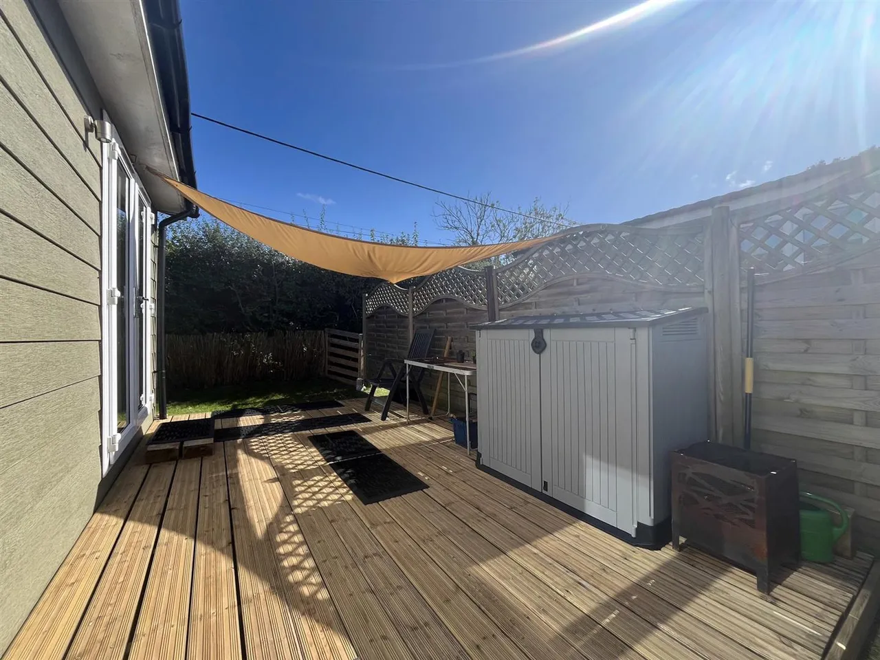 Golden Cross Park, Hailsham, BN27 4AW, photo 2