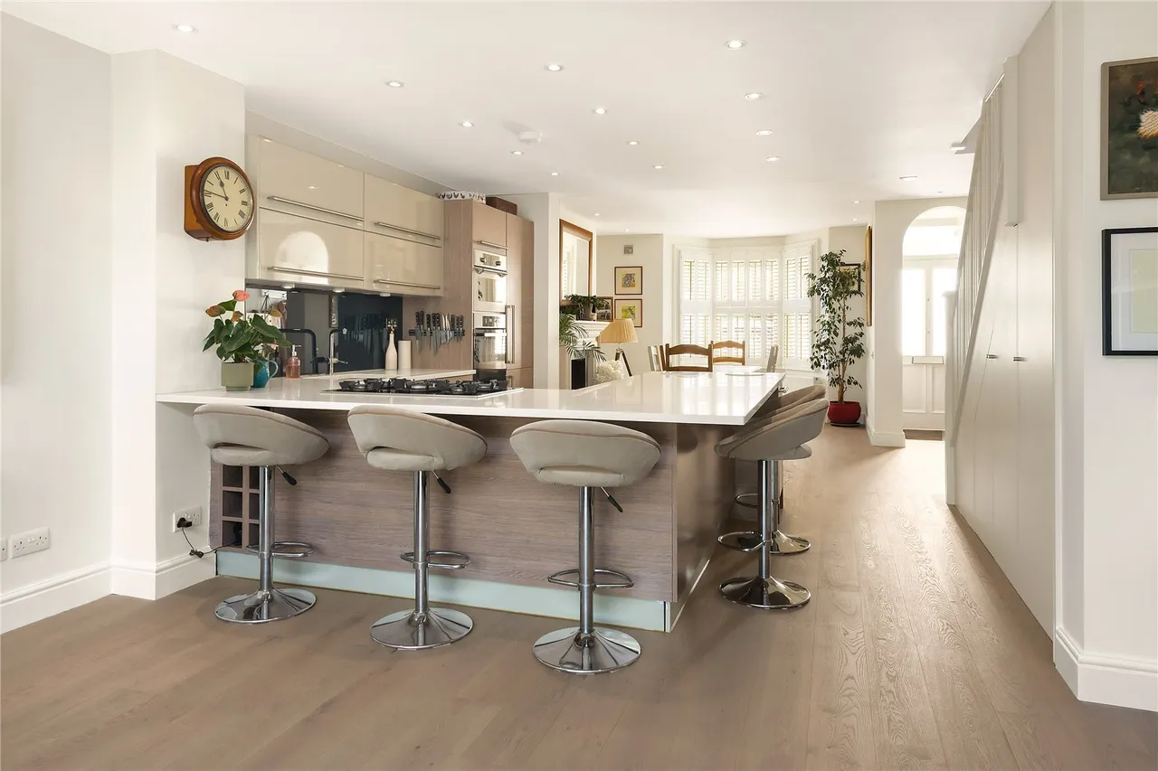 Knowsley Road, London, SW11, photo 4