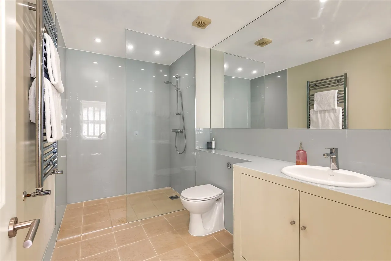 Knowsley Road, London, SW11, photo 8