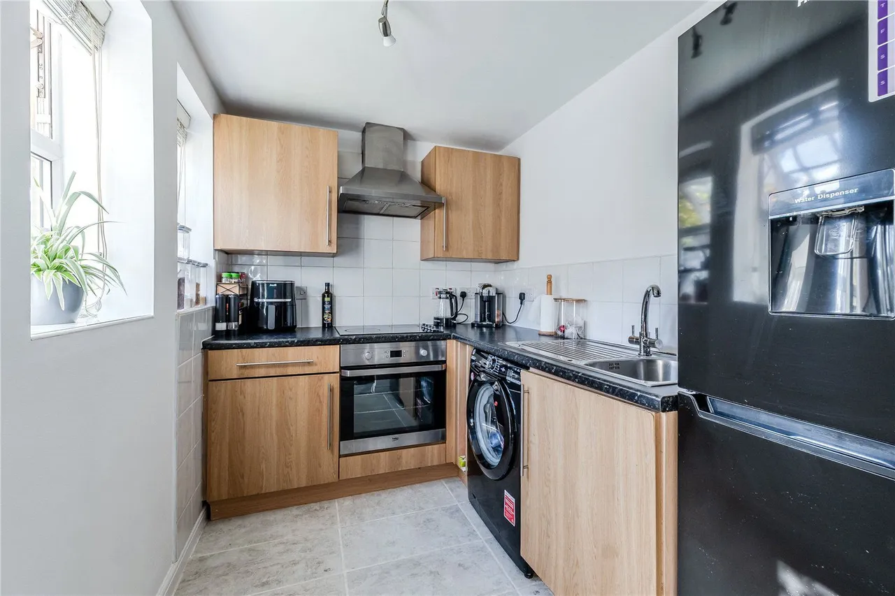 High Royds Drive, Menston, LS29, photo 8