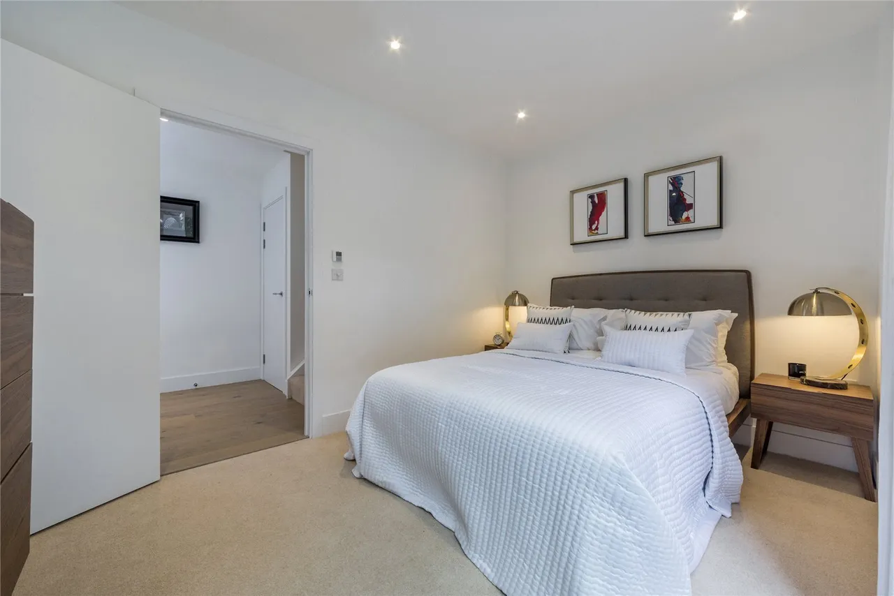 Rochester Place, Camden, NW1, photo 14