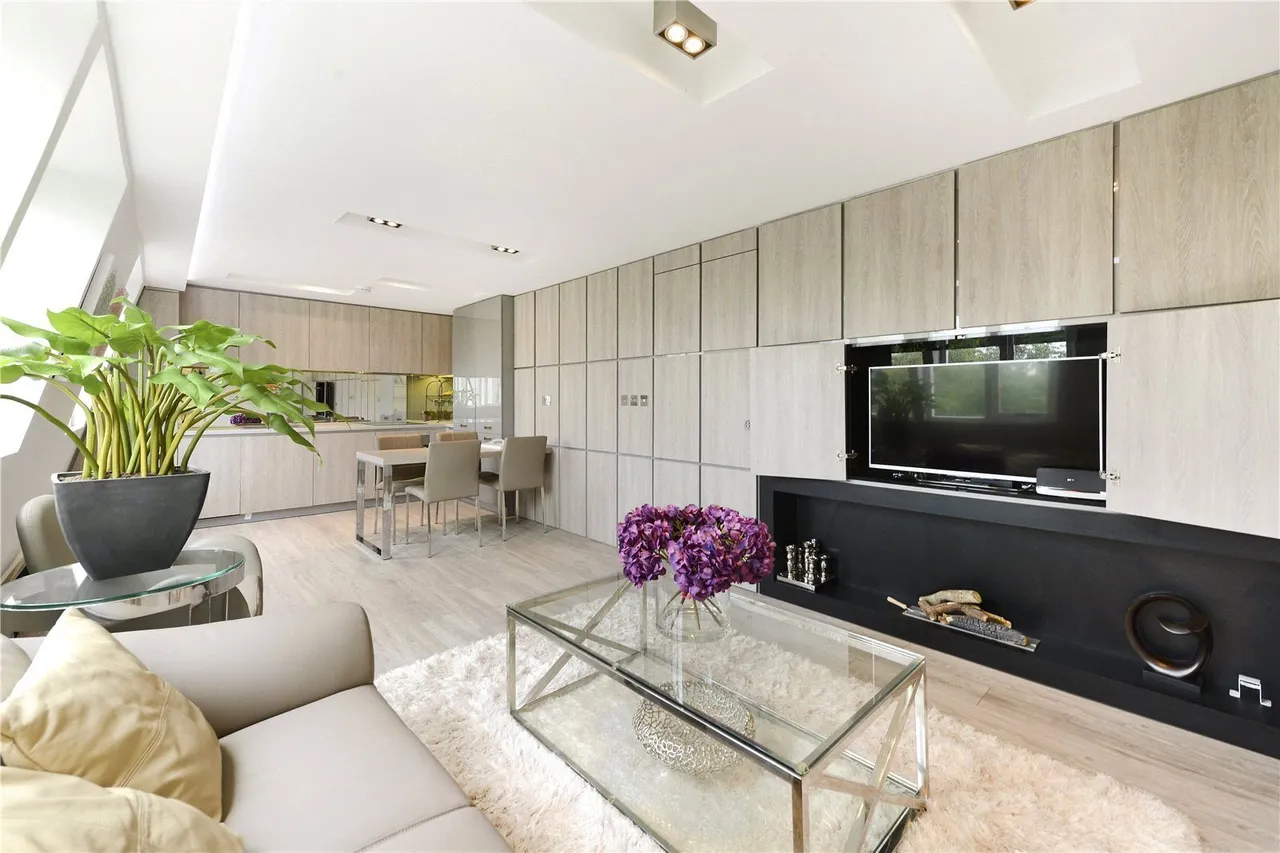 2 bed flat for sale, Rutland Gate, Knightsbridge, SW7