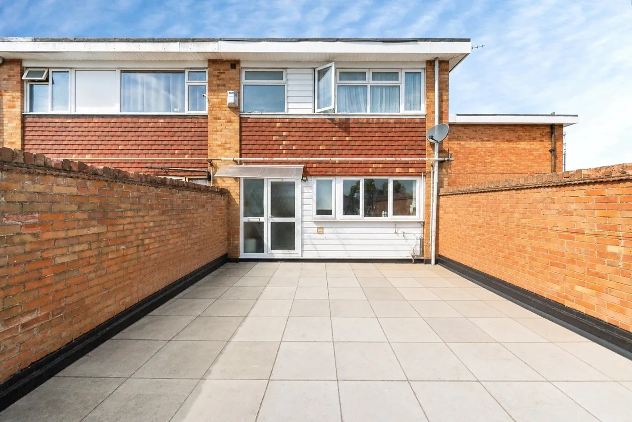 3 bed flat for sale — Calverton Road, Bedfordshire, LU3