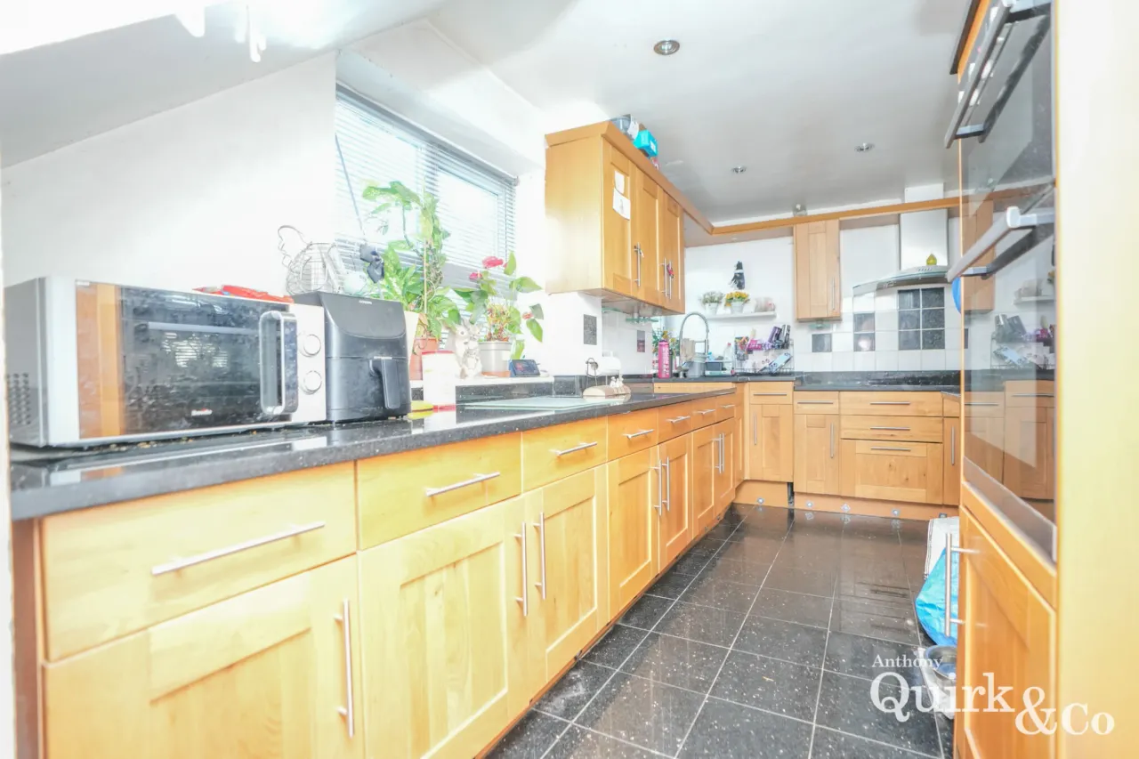 Hockley Road, Basildon, SS14, photo 5