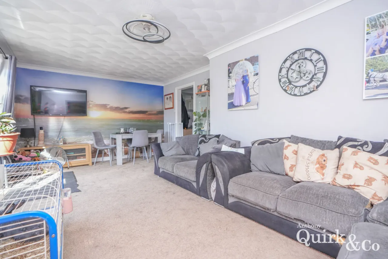 Hockley Road, Basildon, SS14, photo 3