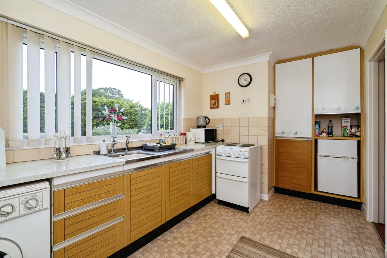 Damgate Lane, Great Yarmouth, NR29, photo 4