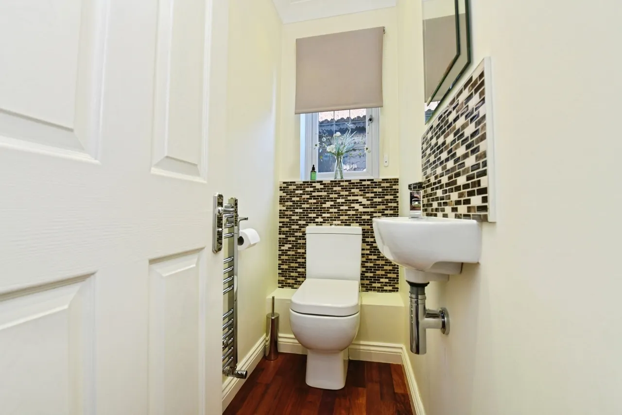 The Pines, Laindon, Basildon, Essex, SS15, photo 10