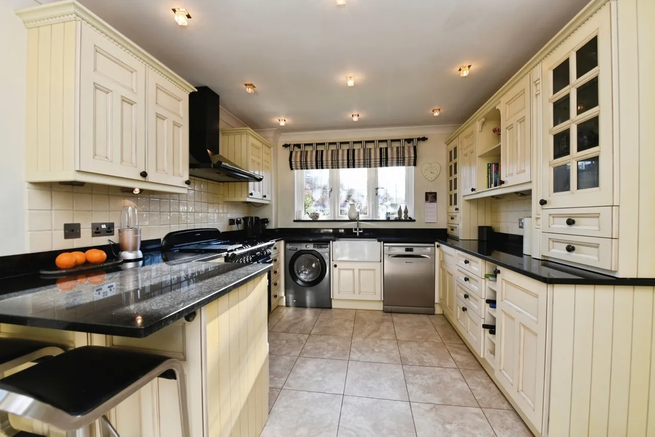 The Pines, Laindon, Basildon, Essex, SS15, photo 8