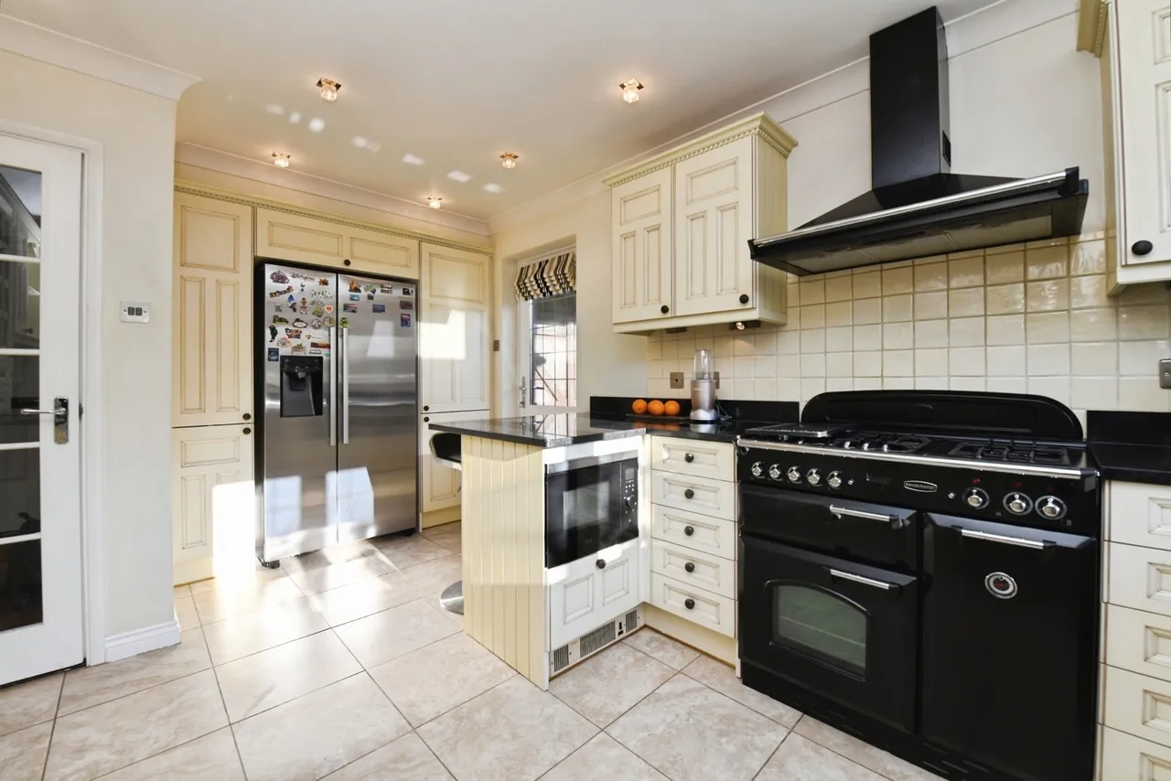 The Pines, Laindon, Basildon, Essex, SS15, photo 9
