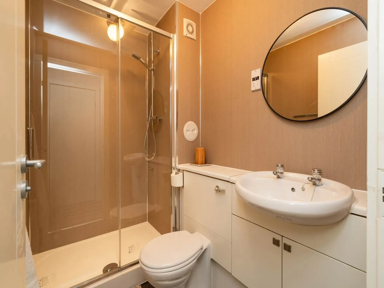 Margaret Rose Avenue, Fairmilehead, Edinburgh, EH10 7EG, photo 9