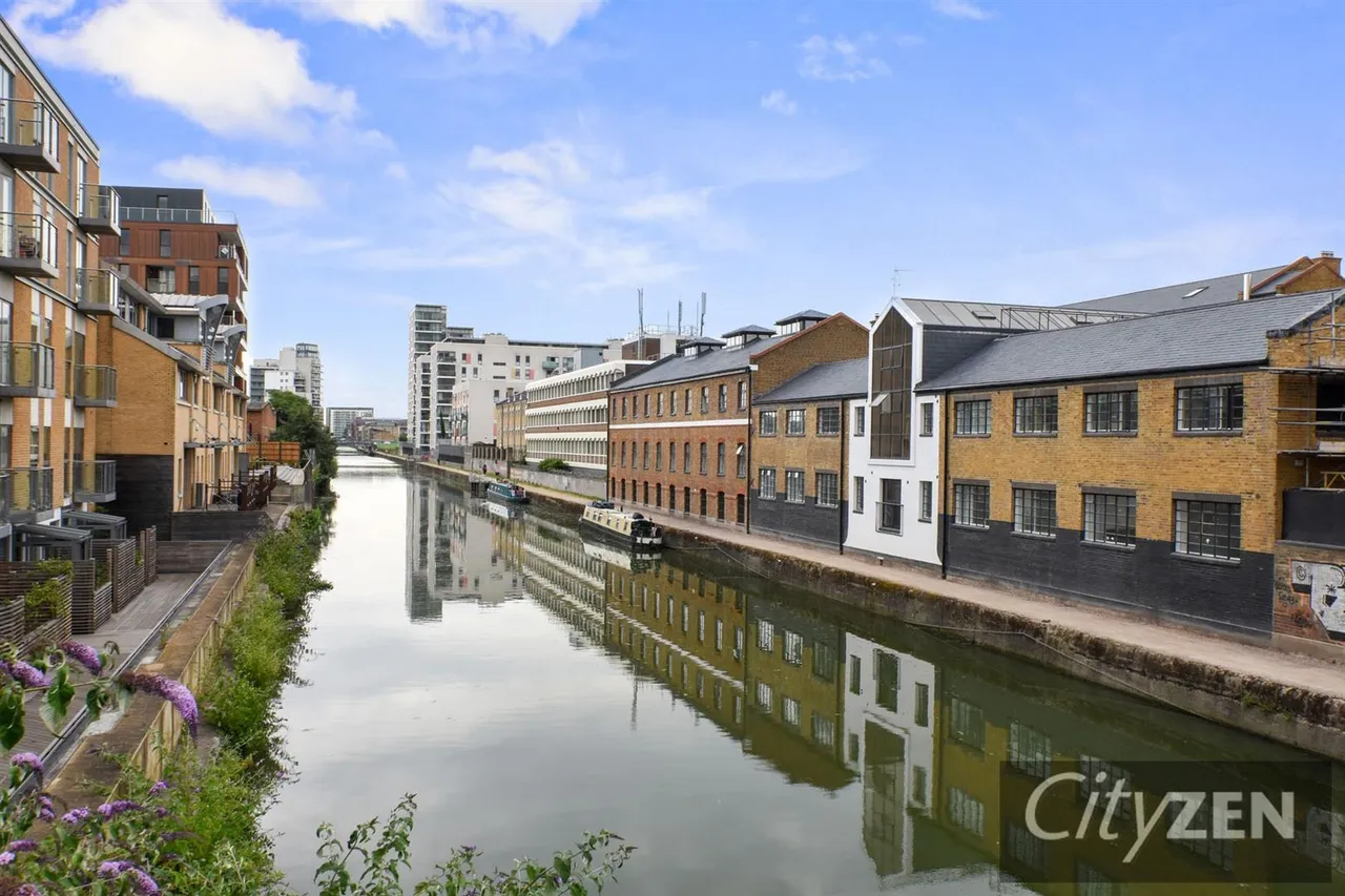 Clyde Square, London, E14, photo 12