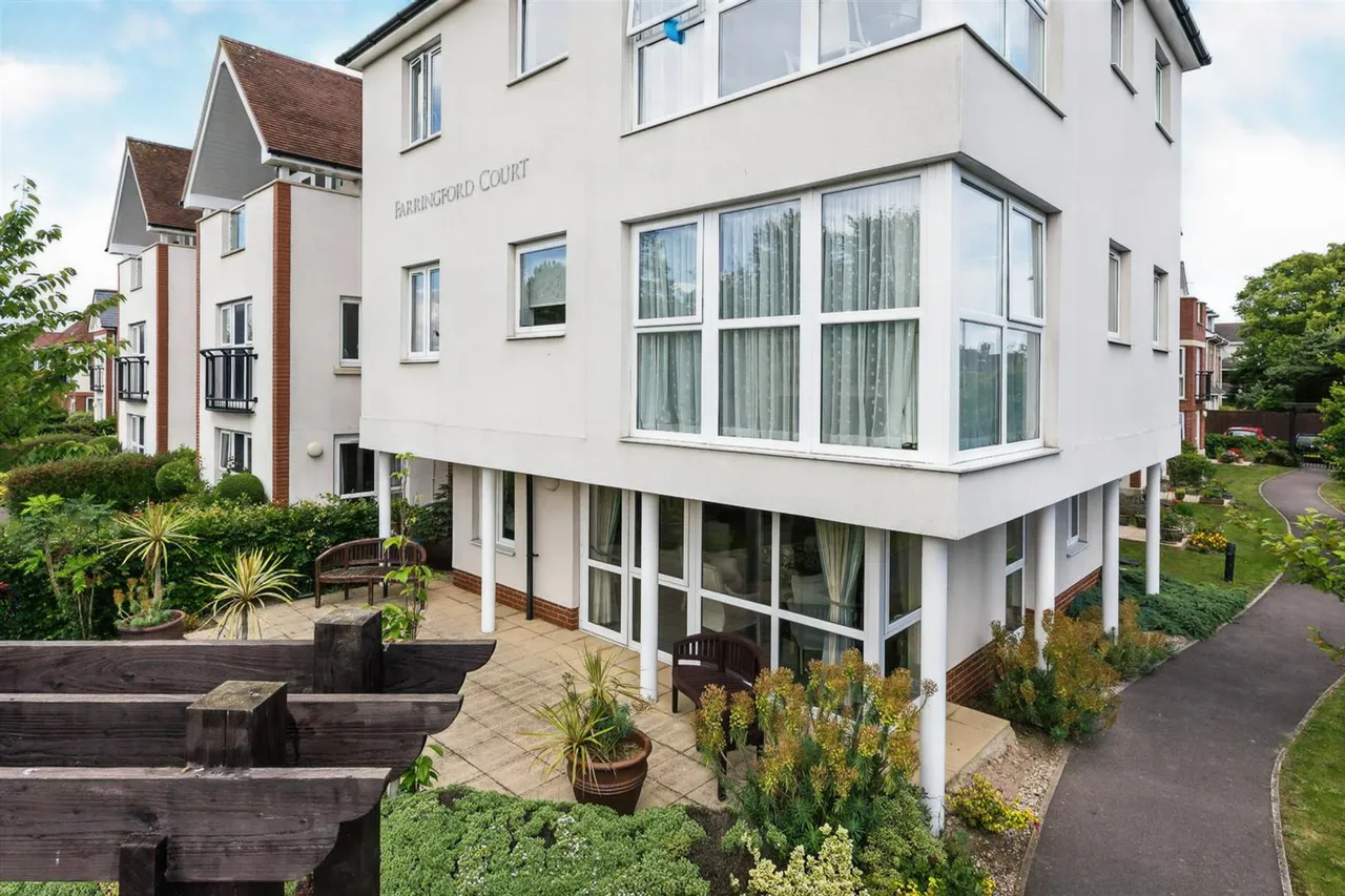 Avenue Road, Lymington, SO41, photo 17
