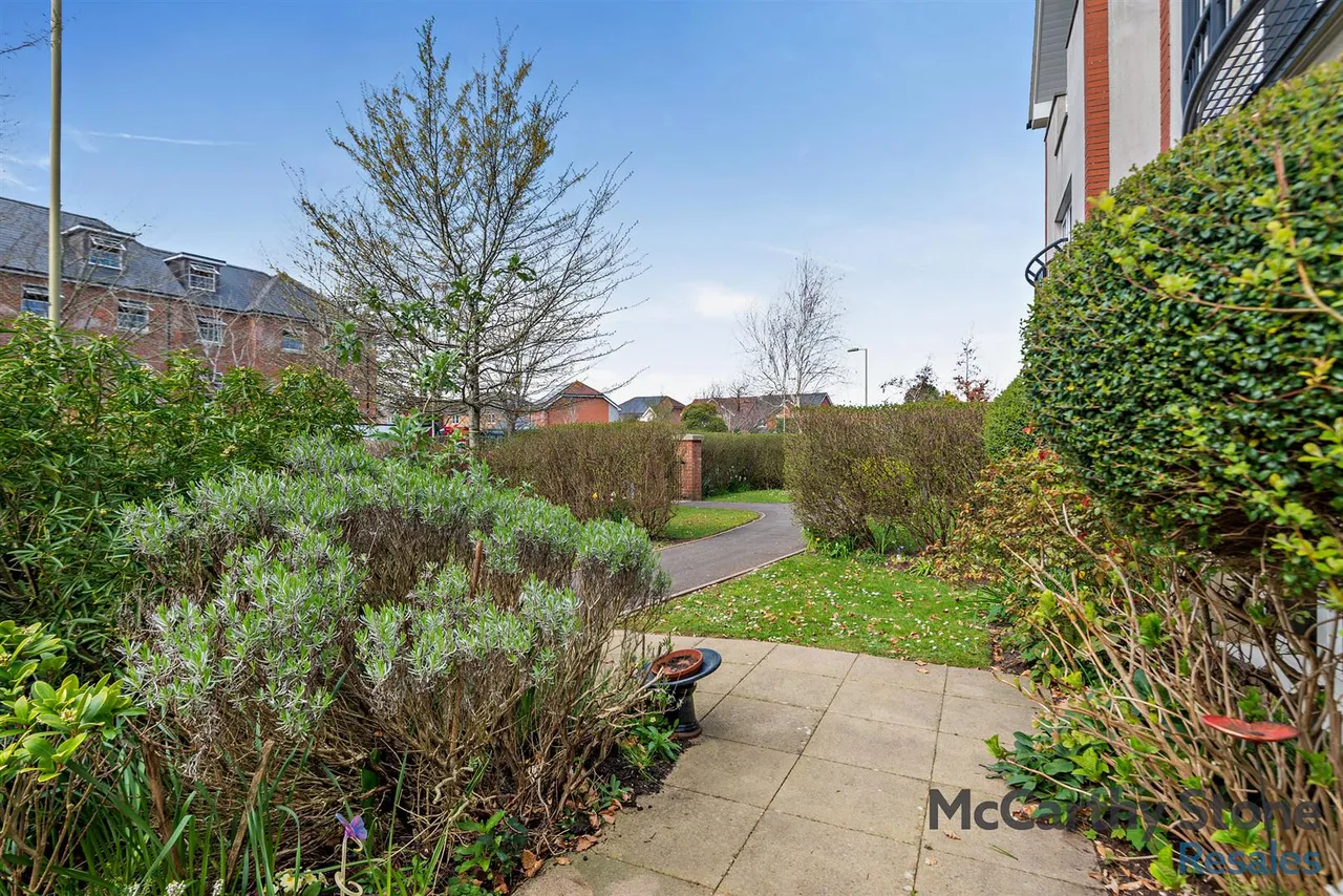 Avenue Road, Lymington, SO41, photo 10