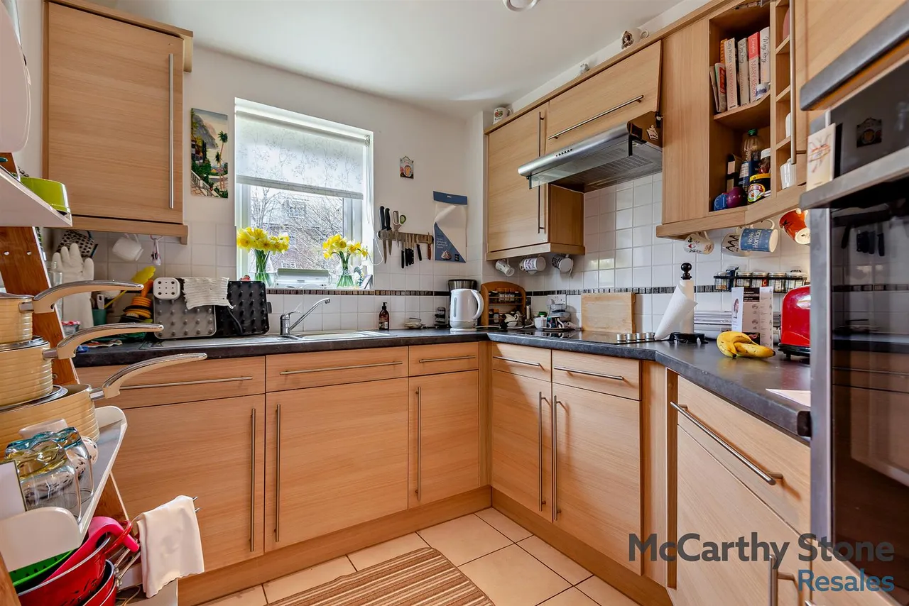 Avenue Road, Lymington, SO41, photo 6