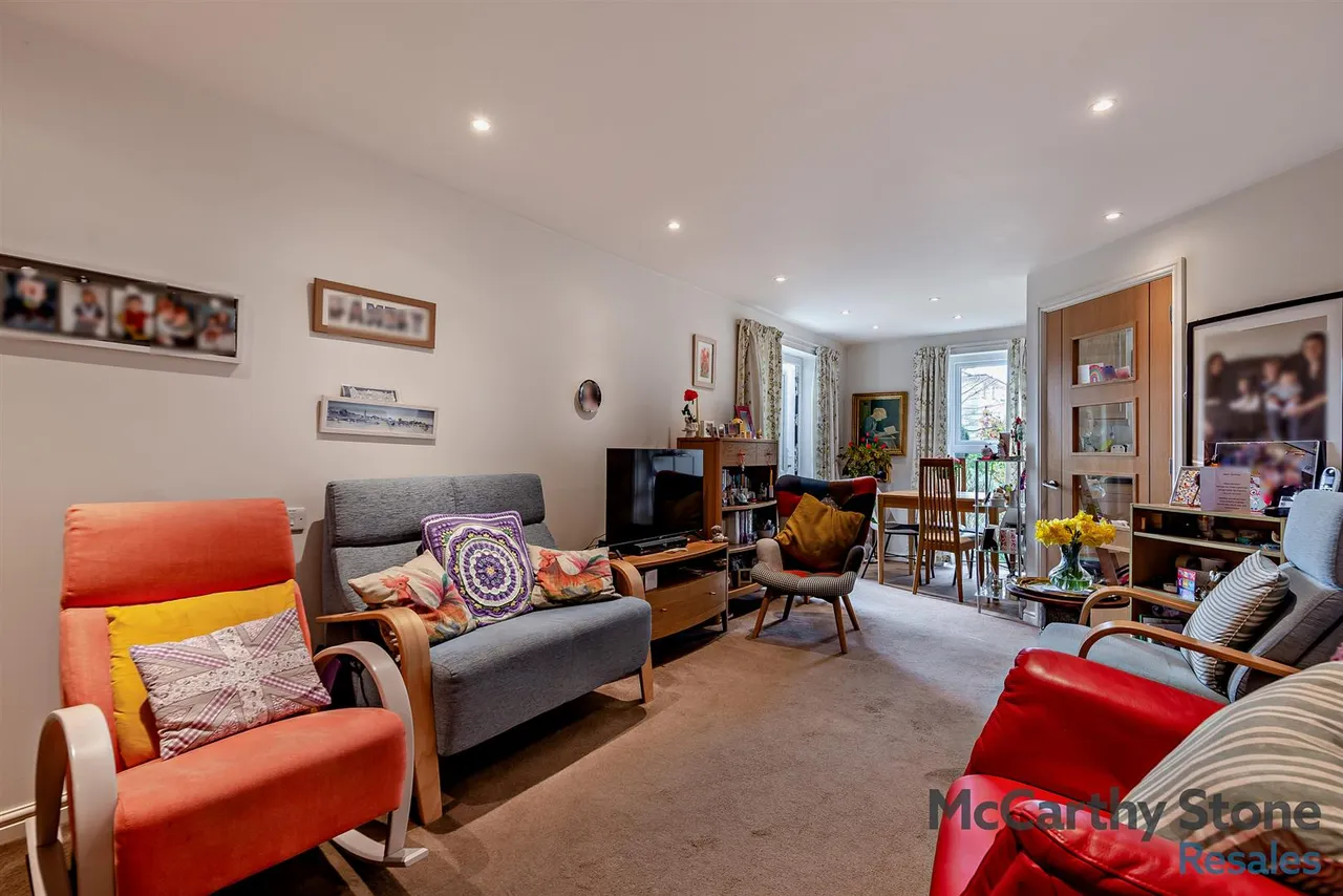 Avenue Road, Lymington, SO41, photo 2