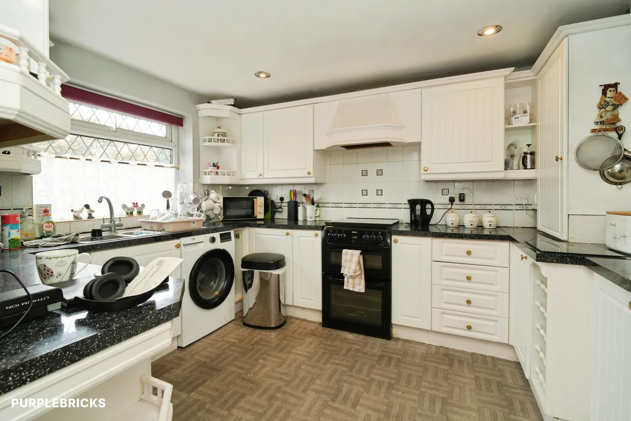 Bury Road, Manchester, M26, photo 12